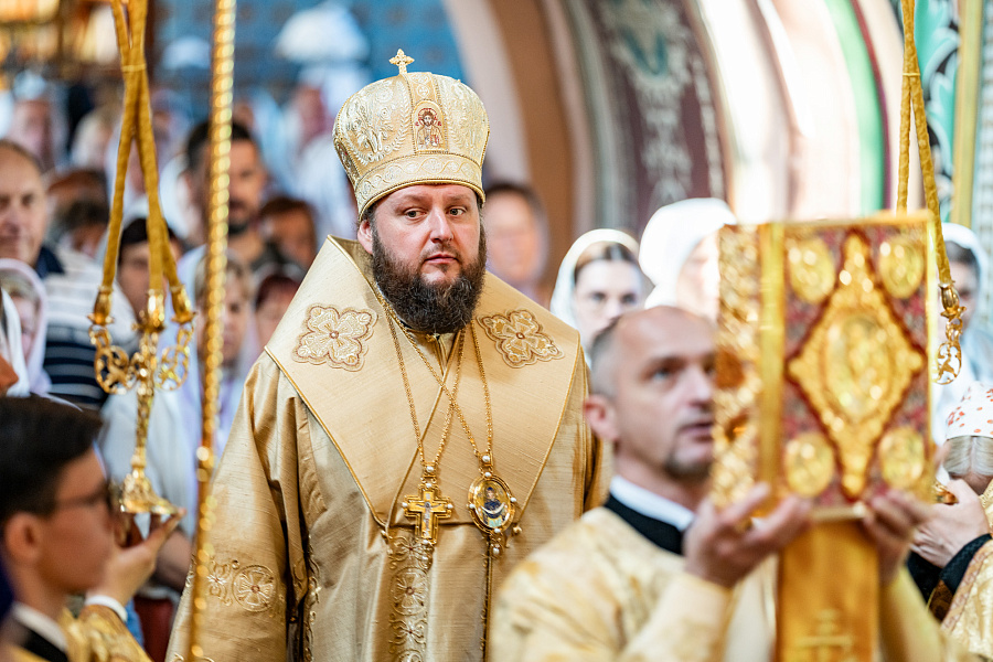 Архиерейское богослужение в Илиинском храме города Серпухова